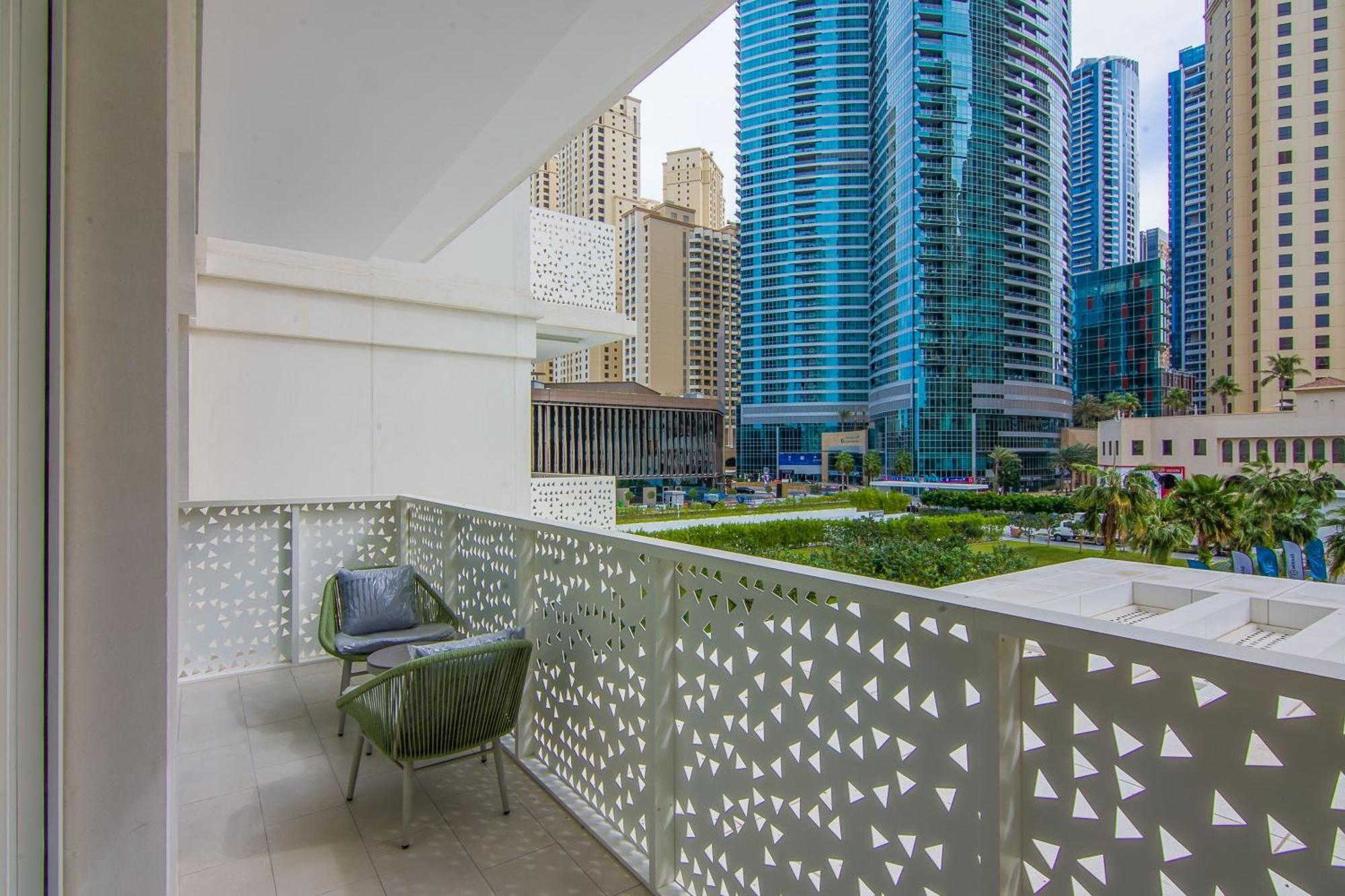 La Vie Jbr 1br With Access Dubaï