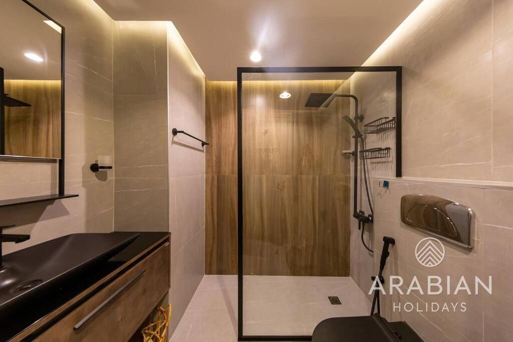 Appartement Exclusive Newly Renovated 1br Full Marina Views
