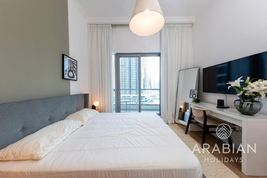 Exclusive Newly Renovated 1br Full Marina Views Appartement Dubaï