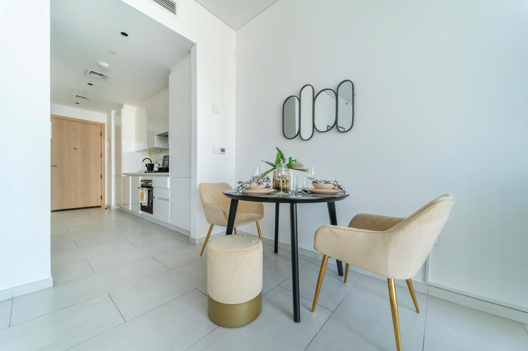 Frank Porter - Marquise Square Tower Apartamento