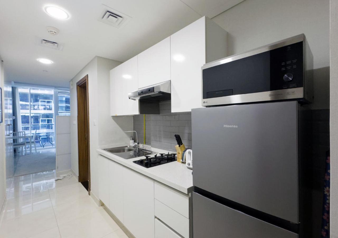 Canal Access Studio, 1 Min Walk To Business Bay Marina Apartemen