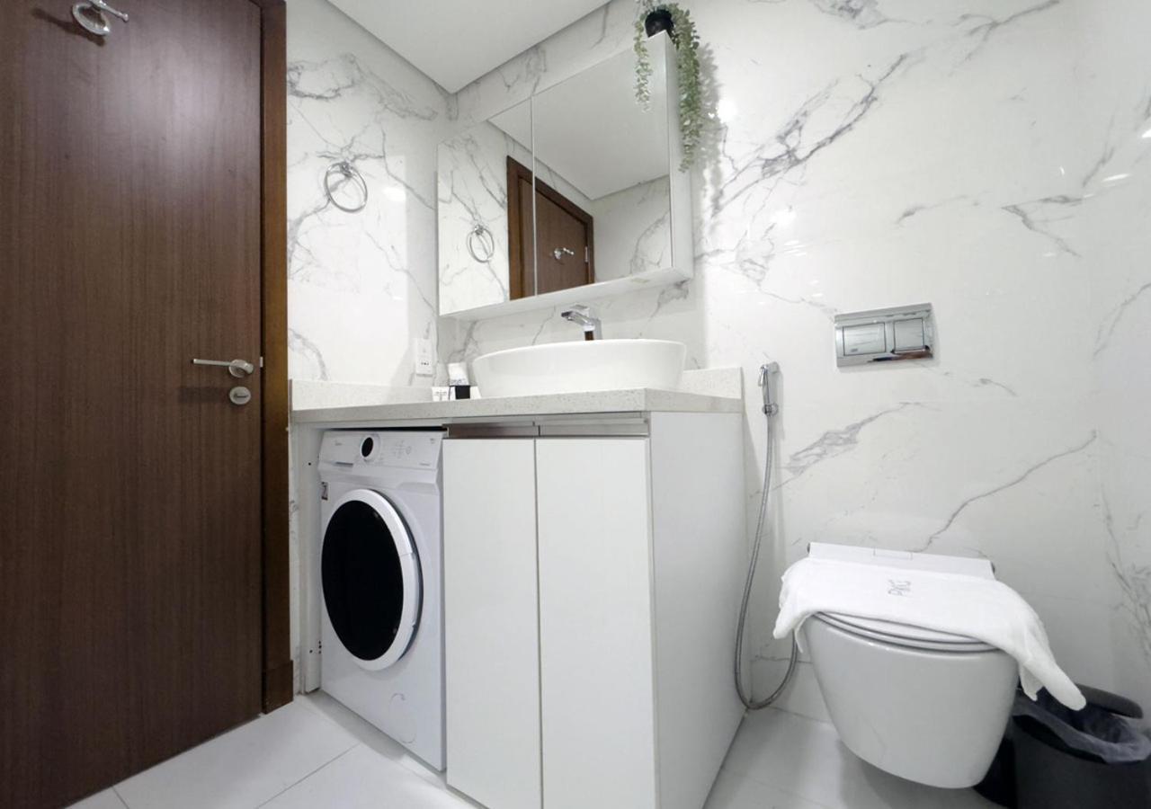 Apartemen Canal Access Studio, 1 Min Walk To Business Bay Marina Dubai
