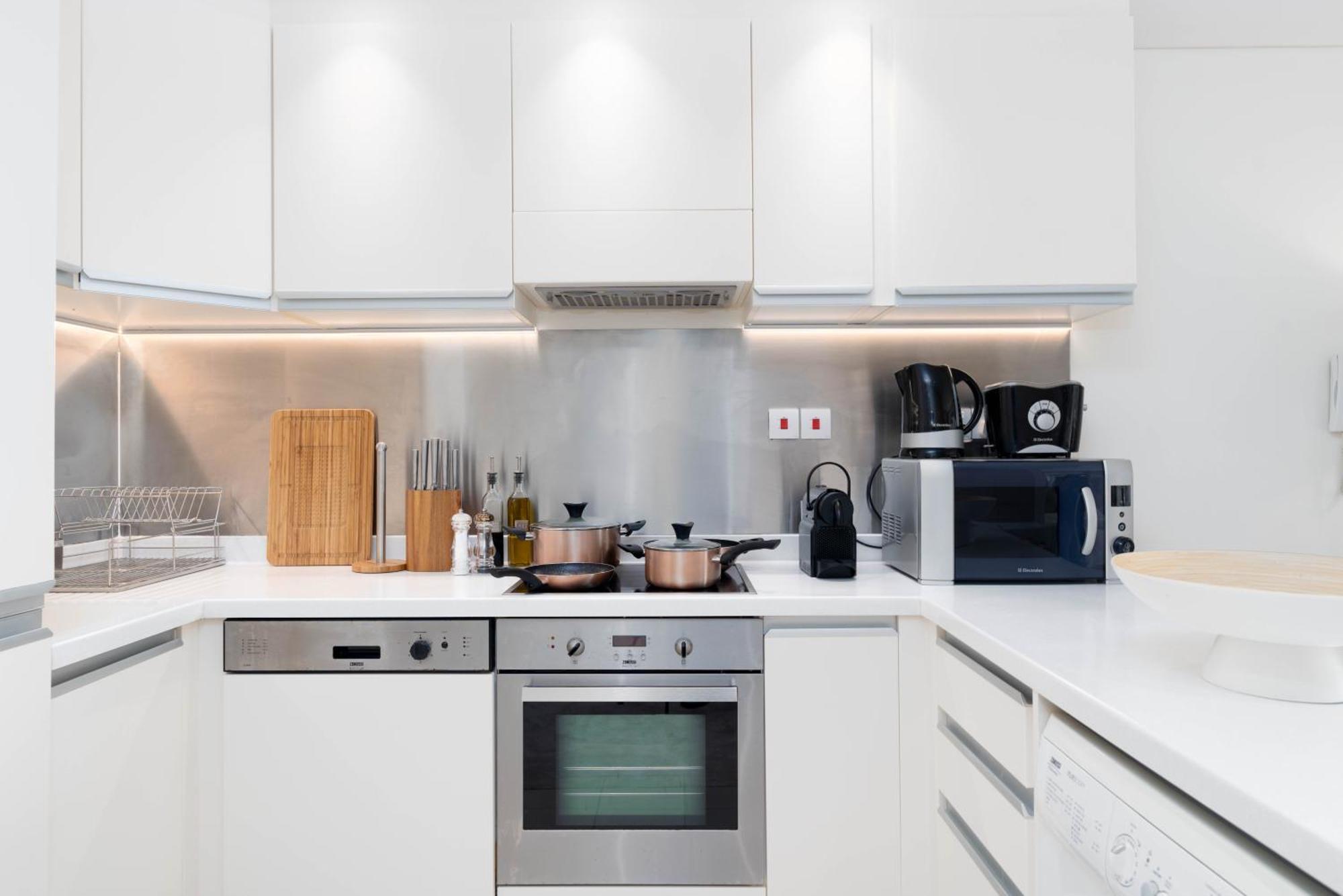 Superhost Emaar Residences Fashion Avenue - Address Mall Apartament