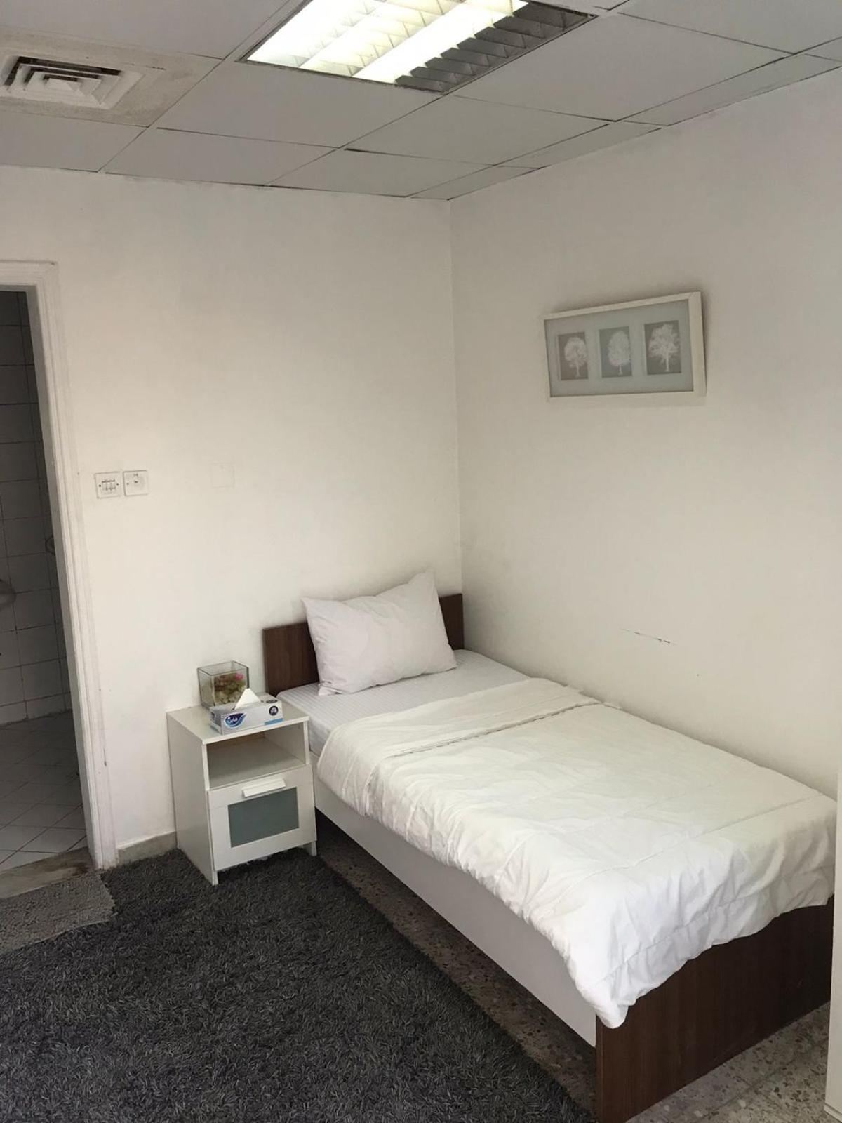 Comfortable Private In Compound Housing Maison d'hôtes Dubaï
