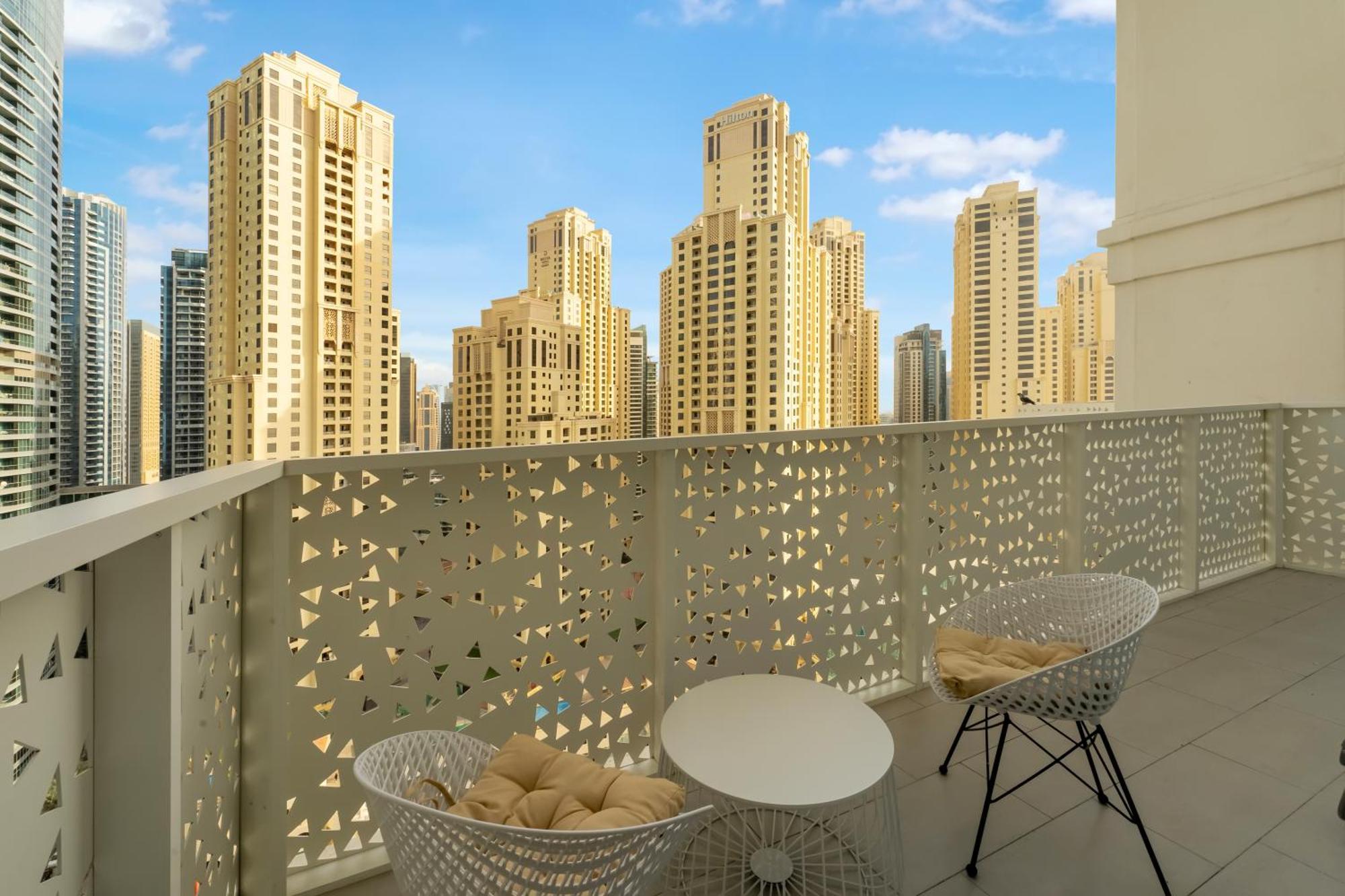 Fam Living - Beachfront 1-bedroom In The Heart Of Jbr Appartement