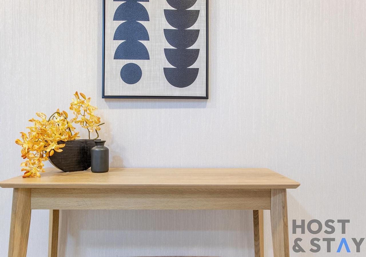 Host And - Luxury In Orchid, Damac Hills With Premium Amenities