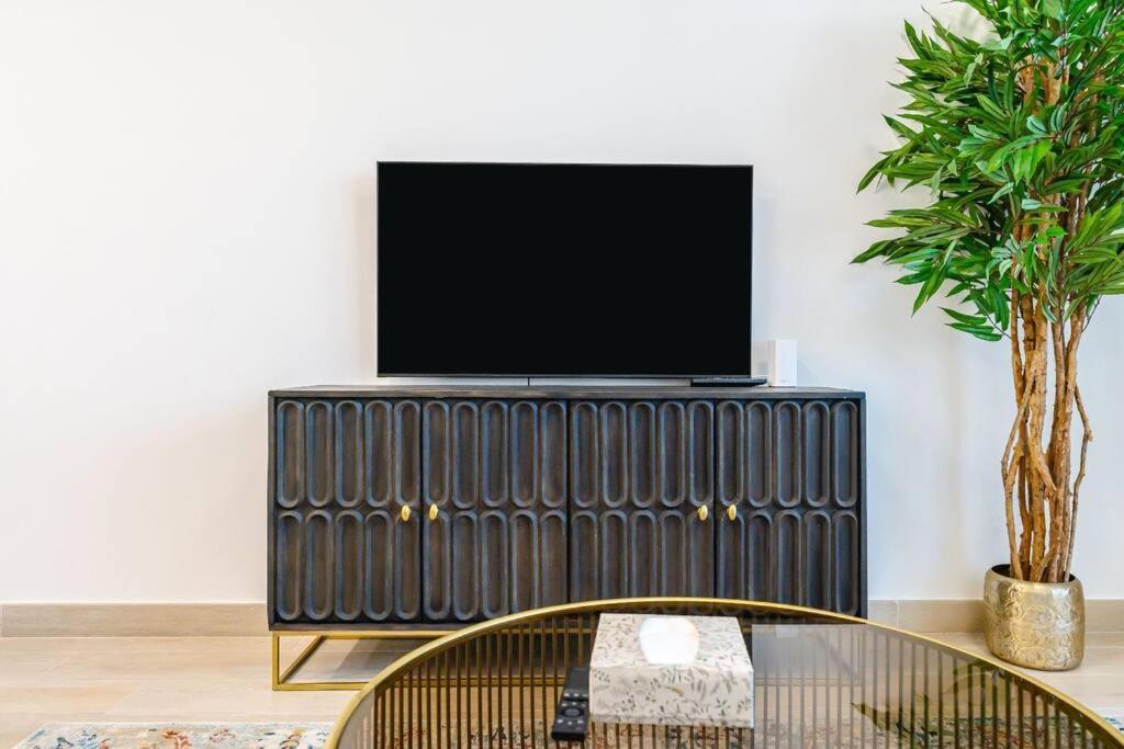 Lejlighed Havn - 2 Bedroom In Bloom Tower, Jvc