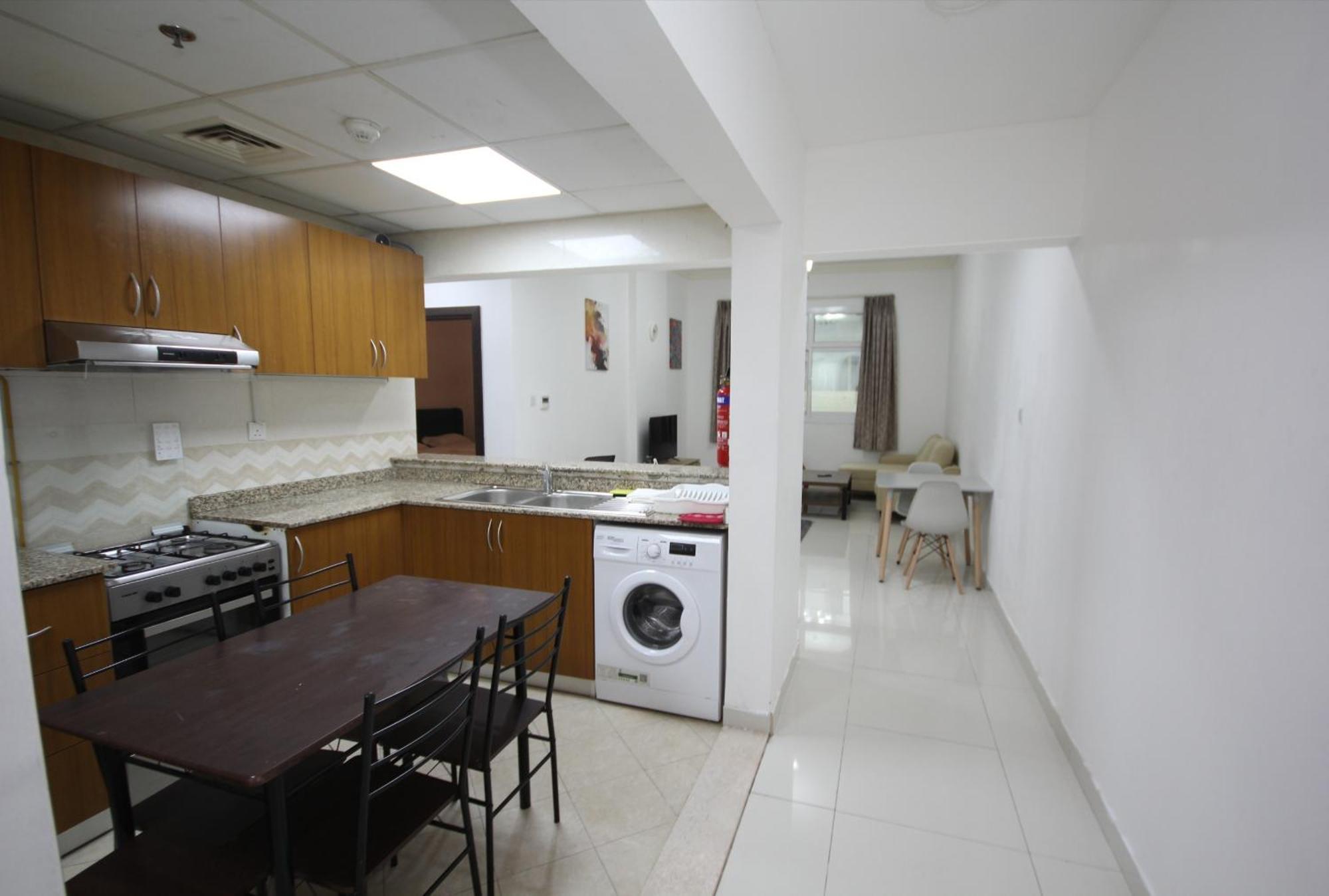 Apartament Cute And Small Partitions For Girls In Dubai- Female Guests Only فتيات فقط Dubai