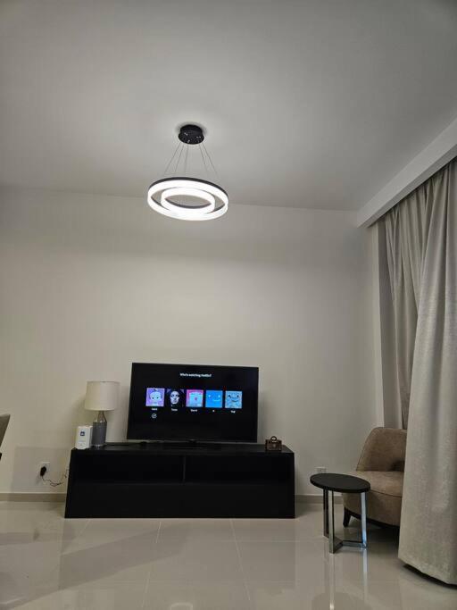 Appartement Brand New Huge 2 Bedroom Skyline View Dubaï