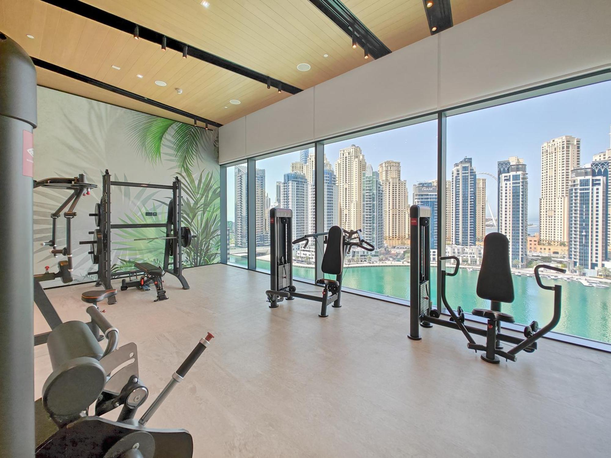 Luxury Living At Vida Marina & Yacht Club Appartement Dubai