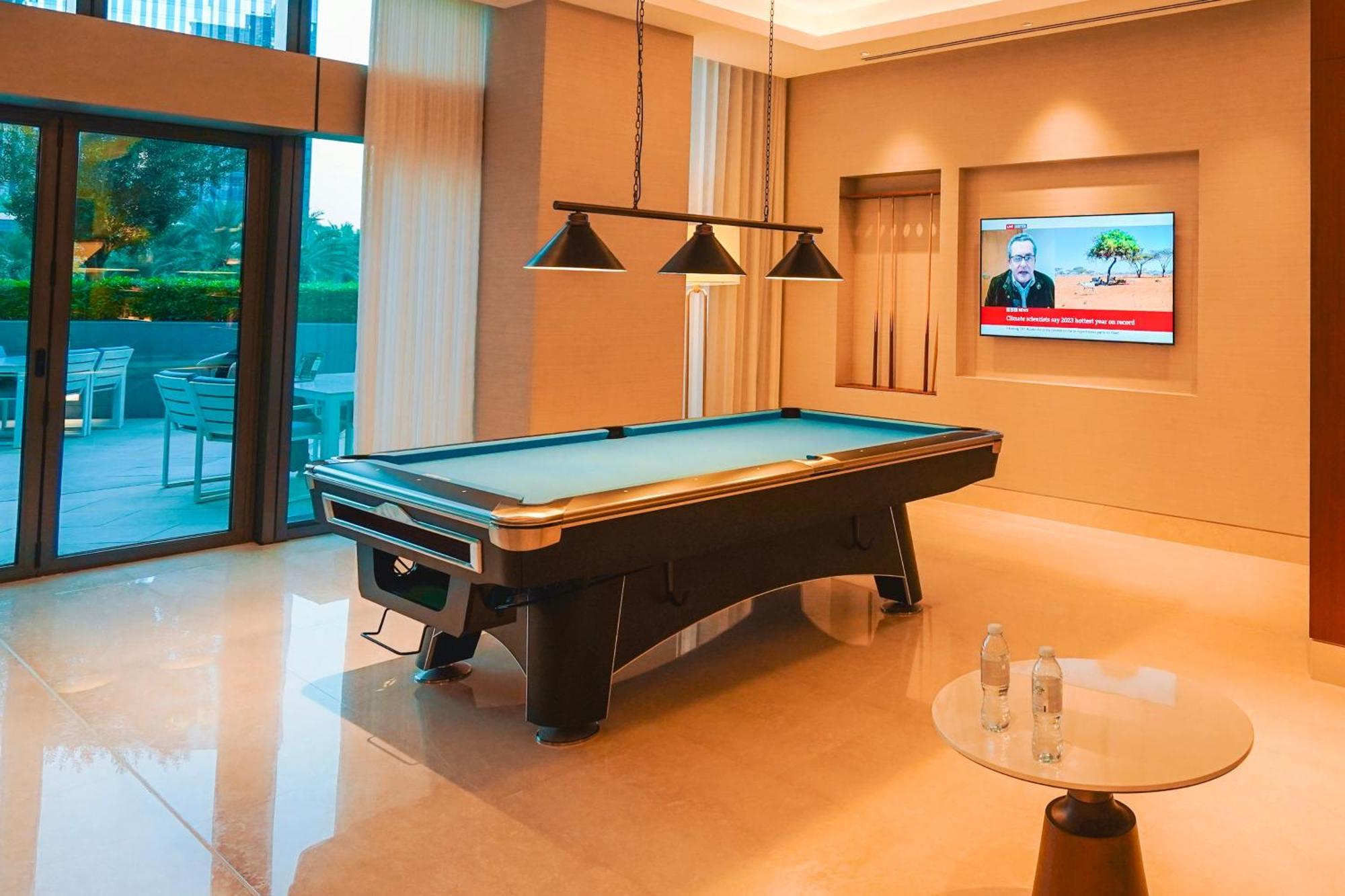 The Closest Building To Burj Khalifa With Fountain View In Address Opera Dubái