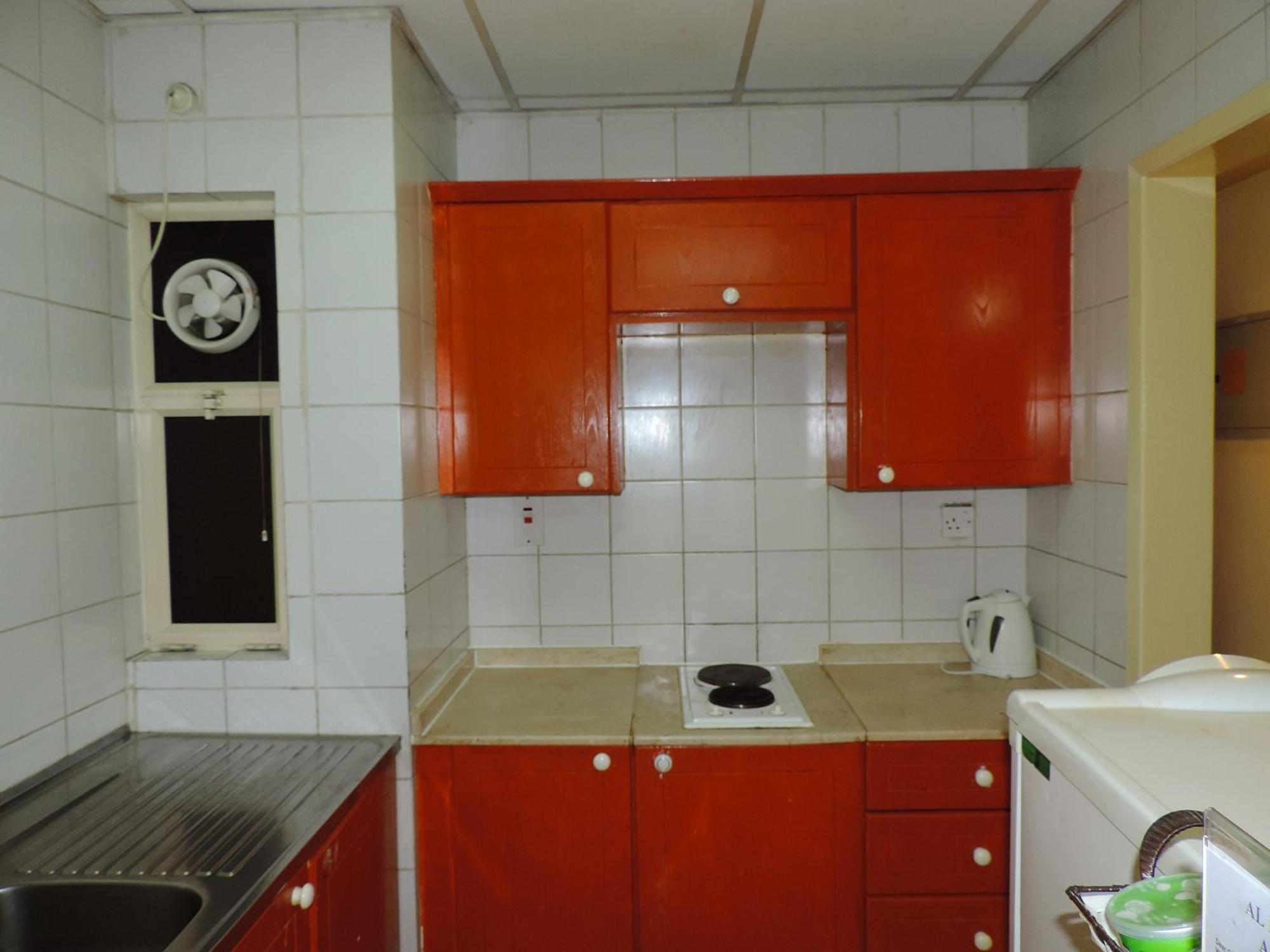 Al Raein Homes Apartament