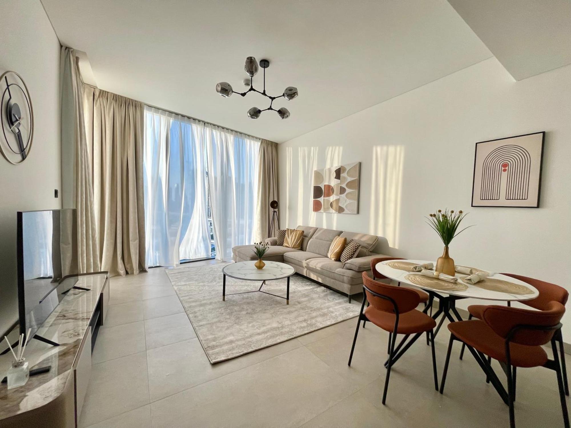 Spacious 1 Bhk In Sobha Waves Grande Apartamento Dubái