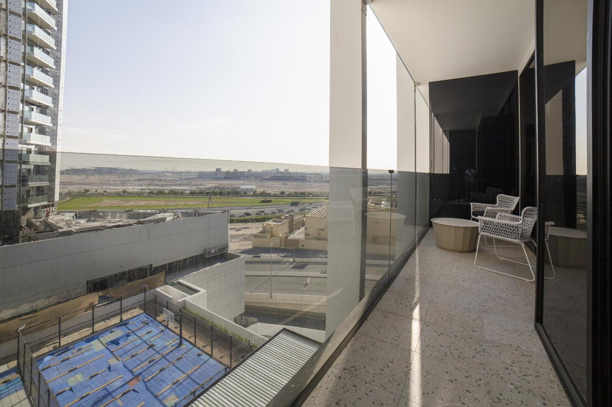 Apartment Executive 1 Bedroom At Upside Living, Business Travel Ready