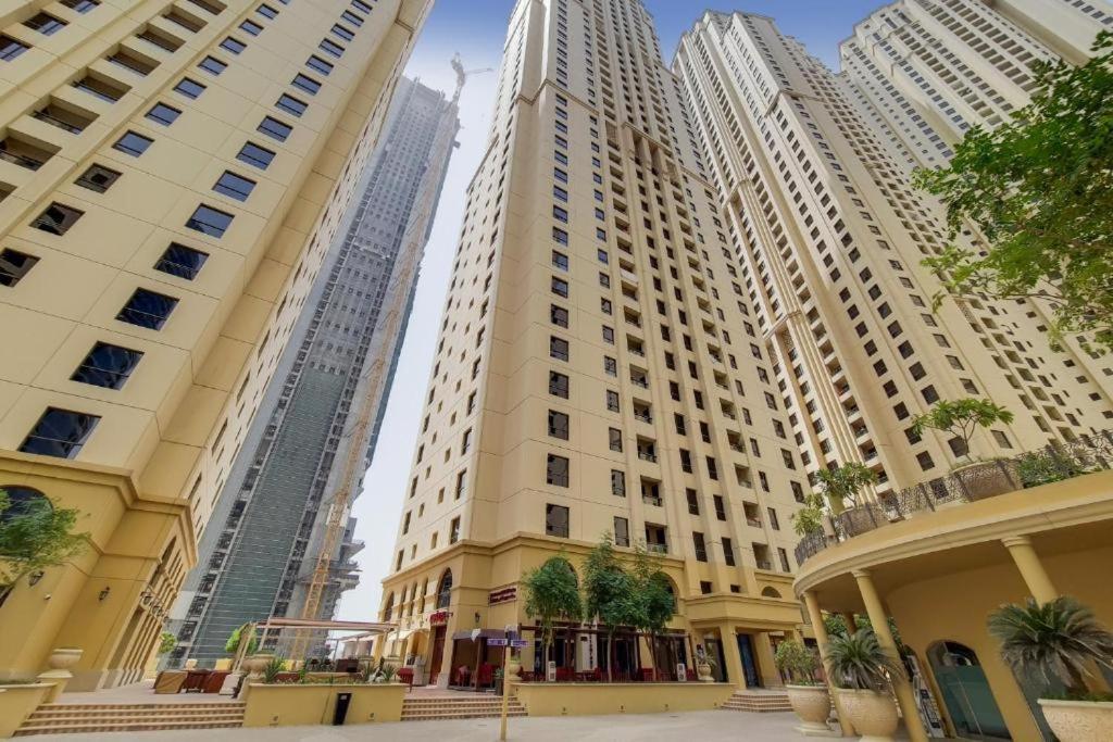 Seaview Beach Jbr - Walk To Beach - Gym - Pool - Metro Station Dubái