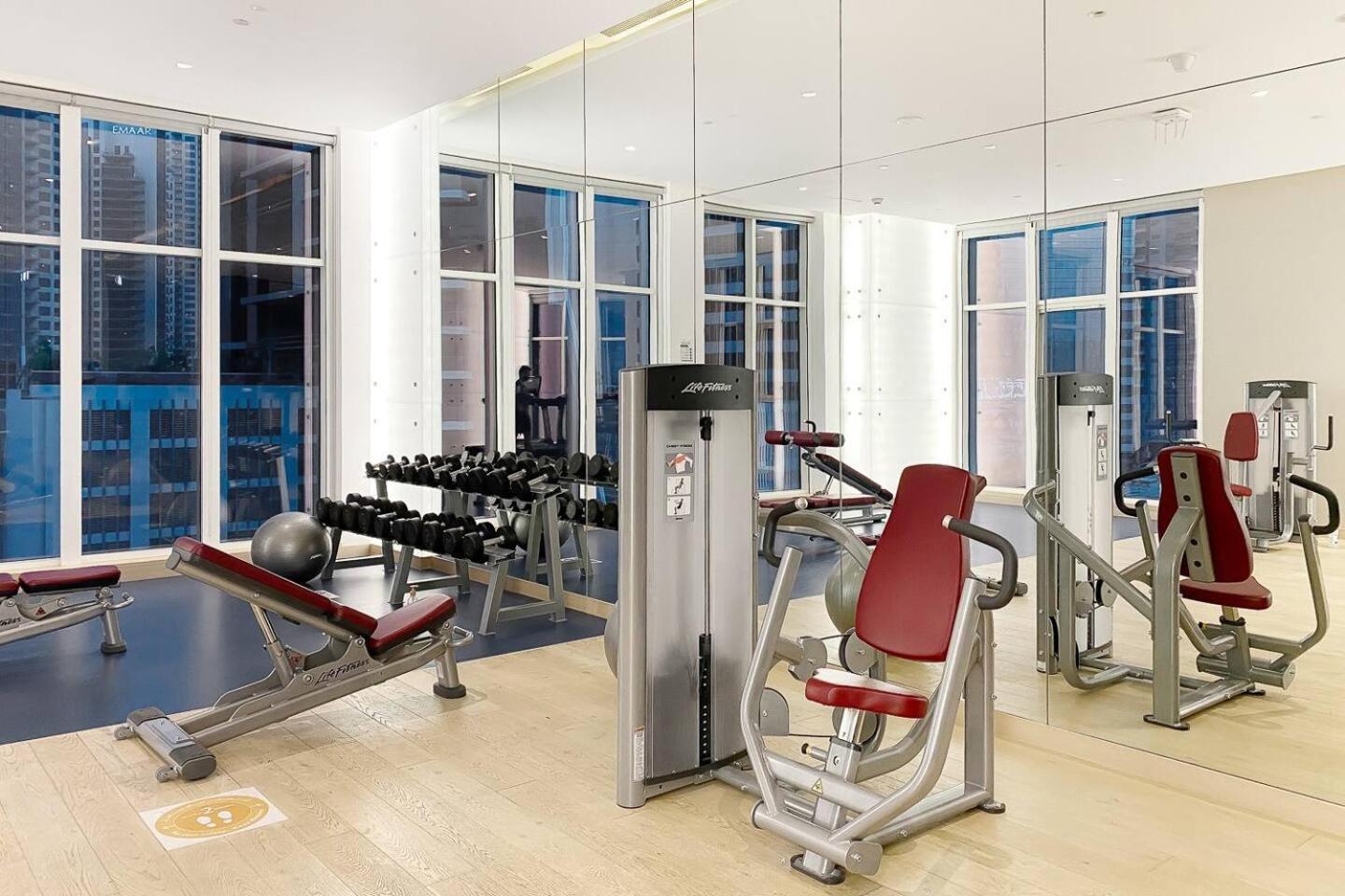 Deluxe Business Bay - Canal View - Gym & Pool Dubaï