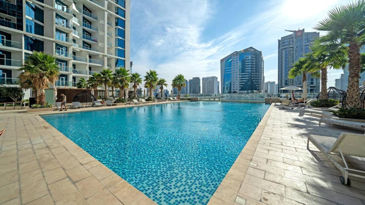 Appartement Deluxe Business Bay - Canal View - Gym & Pool *