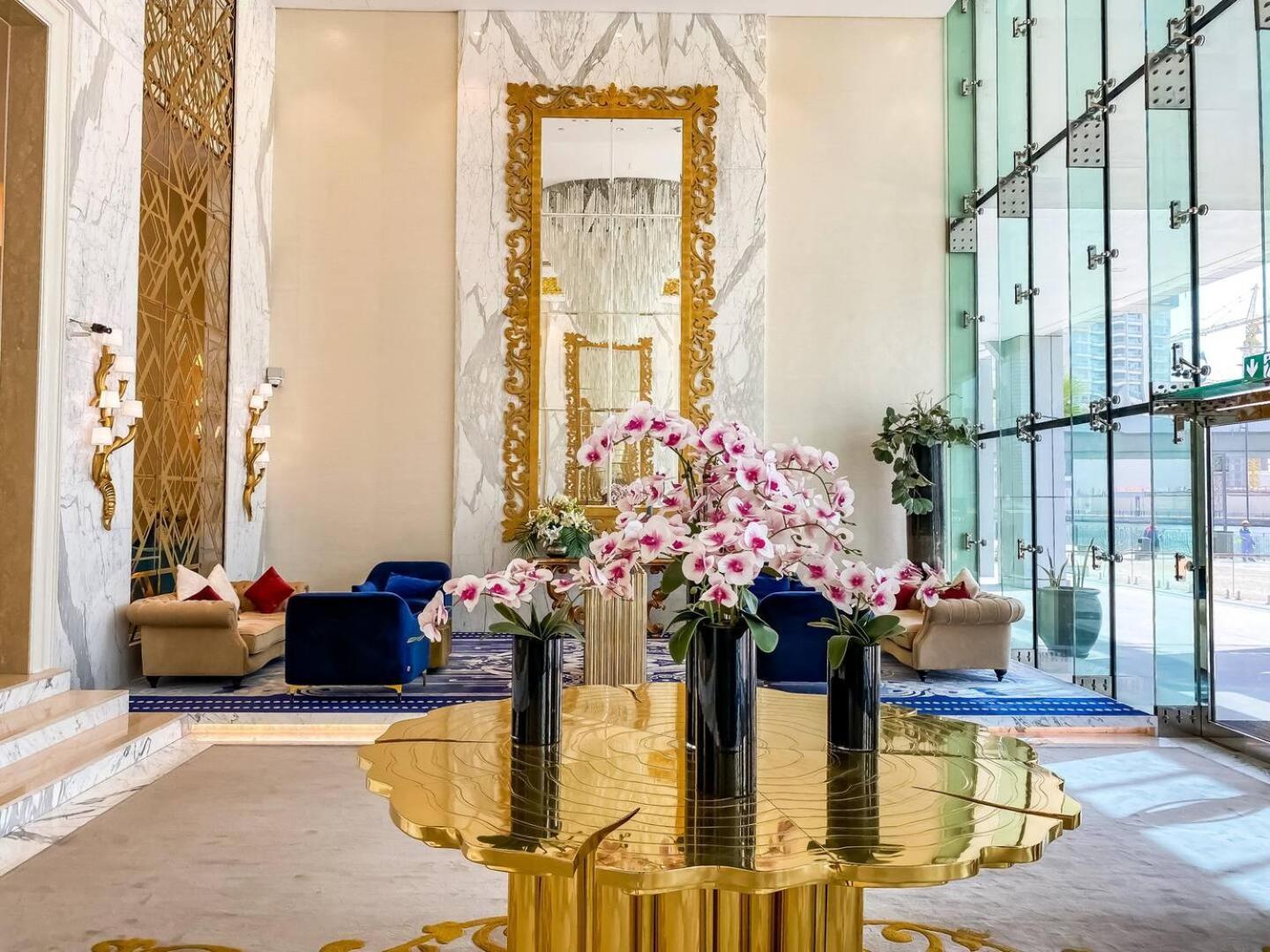 Appartement Deluxe Business Bay - Canal View - Gym & Pool Dubaï