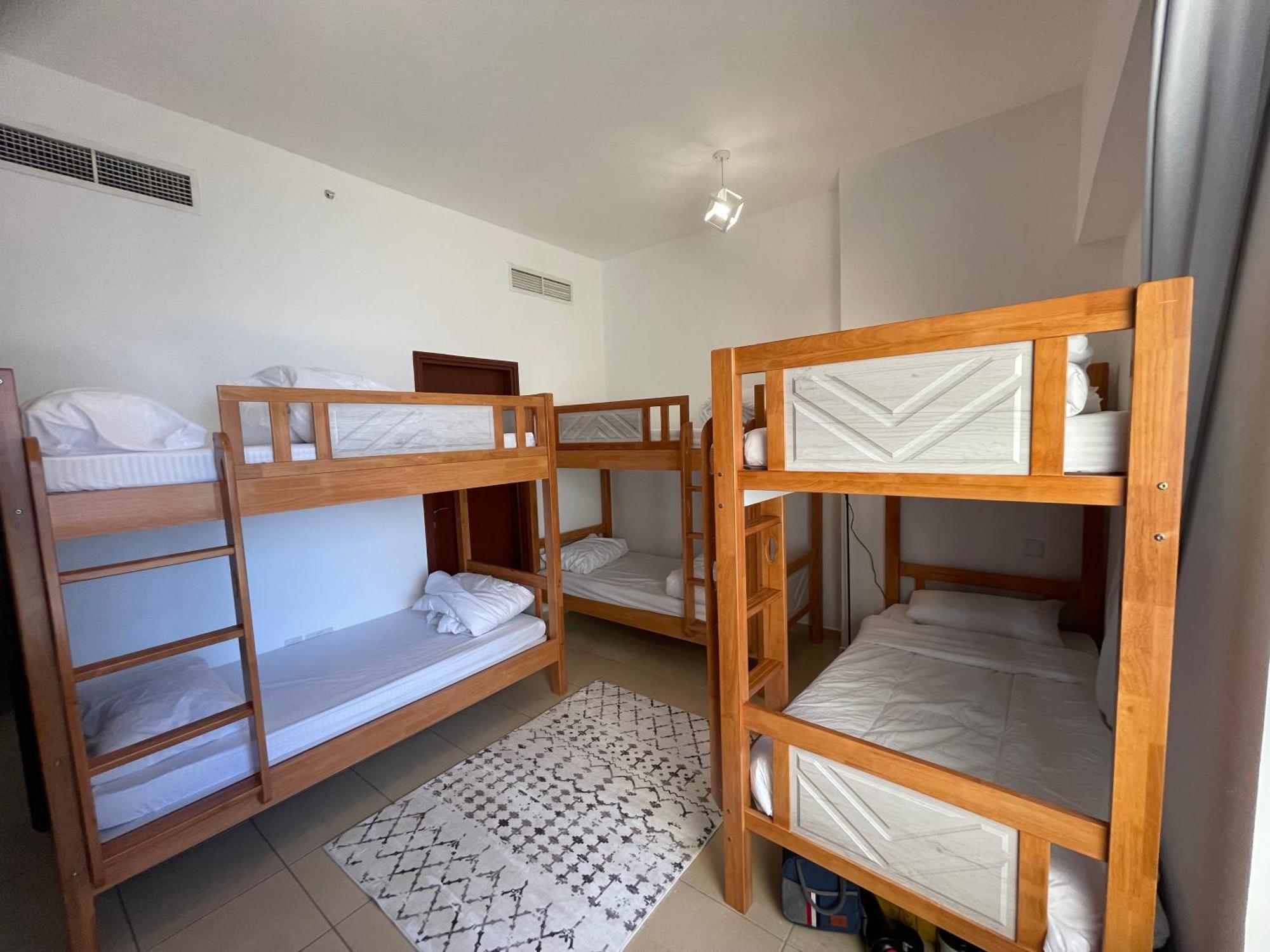 Albergue Seaview Beach Jbr - Walk To Beach - Gym - Pool - Metro Station