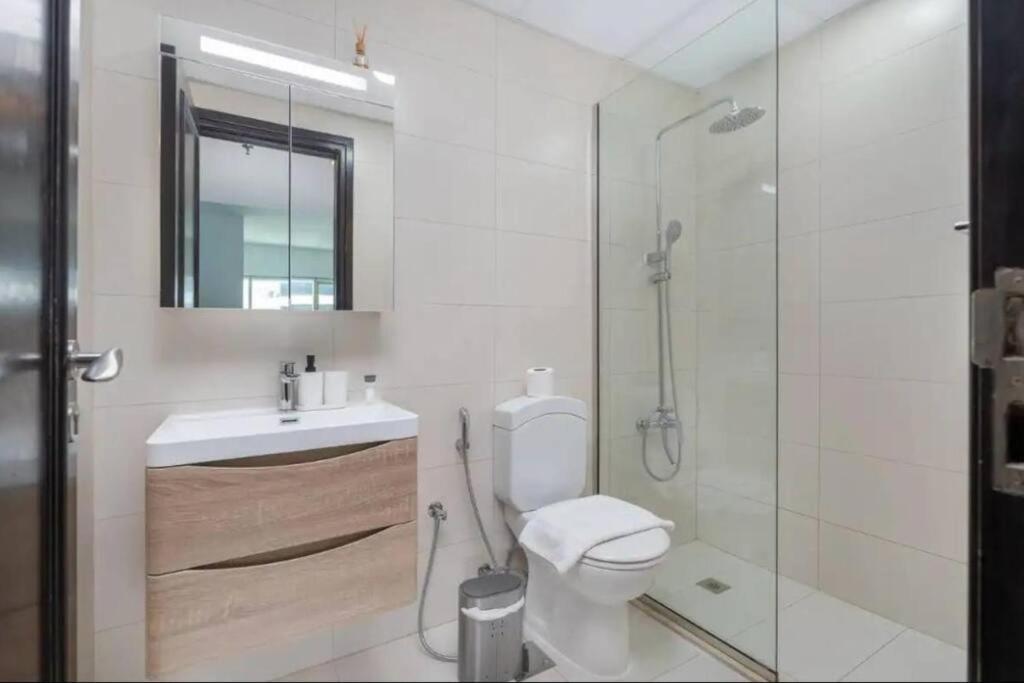 Appartement Nr Beach/2 Bed Upgraded/terrace *