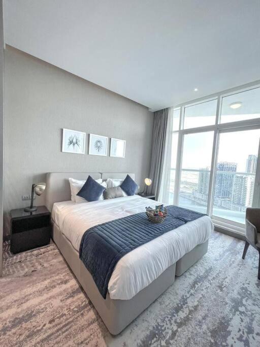 Appartement Deluxe Business Bay - Canal View - Gym & Pool