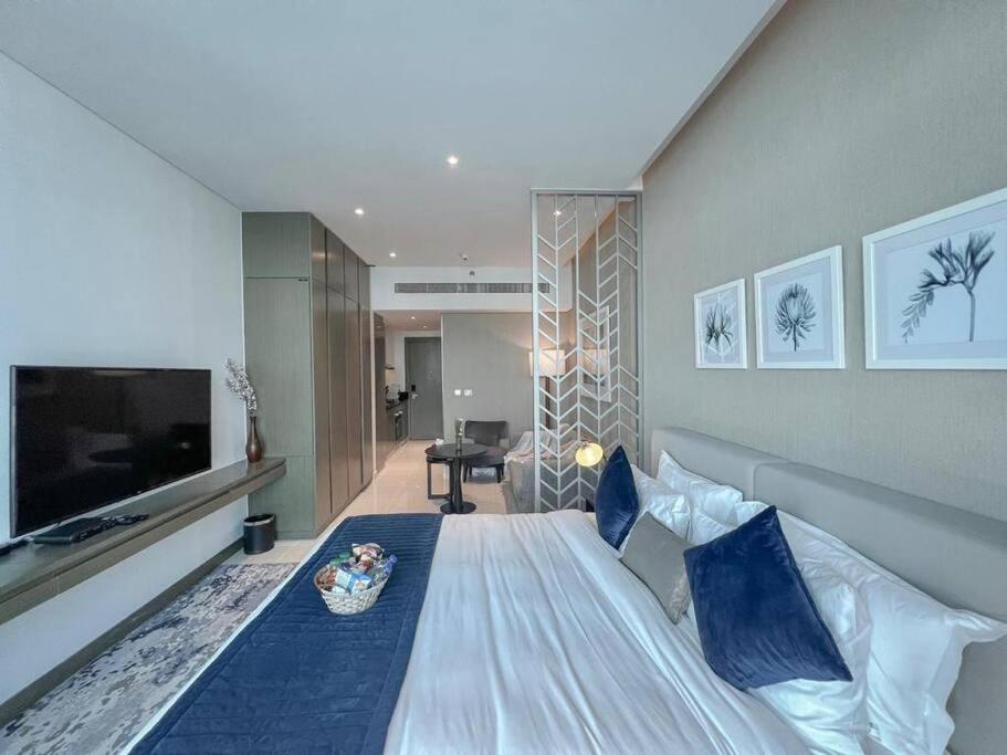 Deluxe Business Bay - Canal View - Gym & Pool Appartement Dubaï