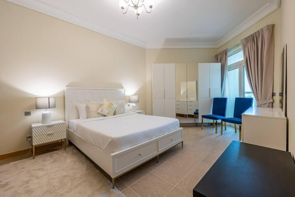 Fully Upgraded, Amazing 3 Maid At The Palm * Dubai