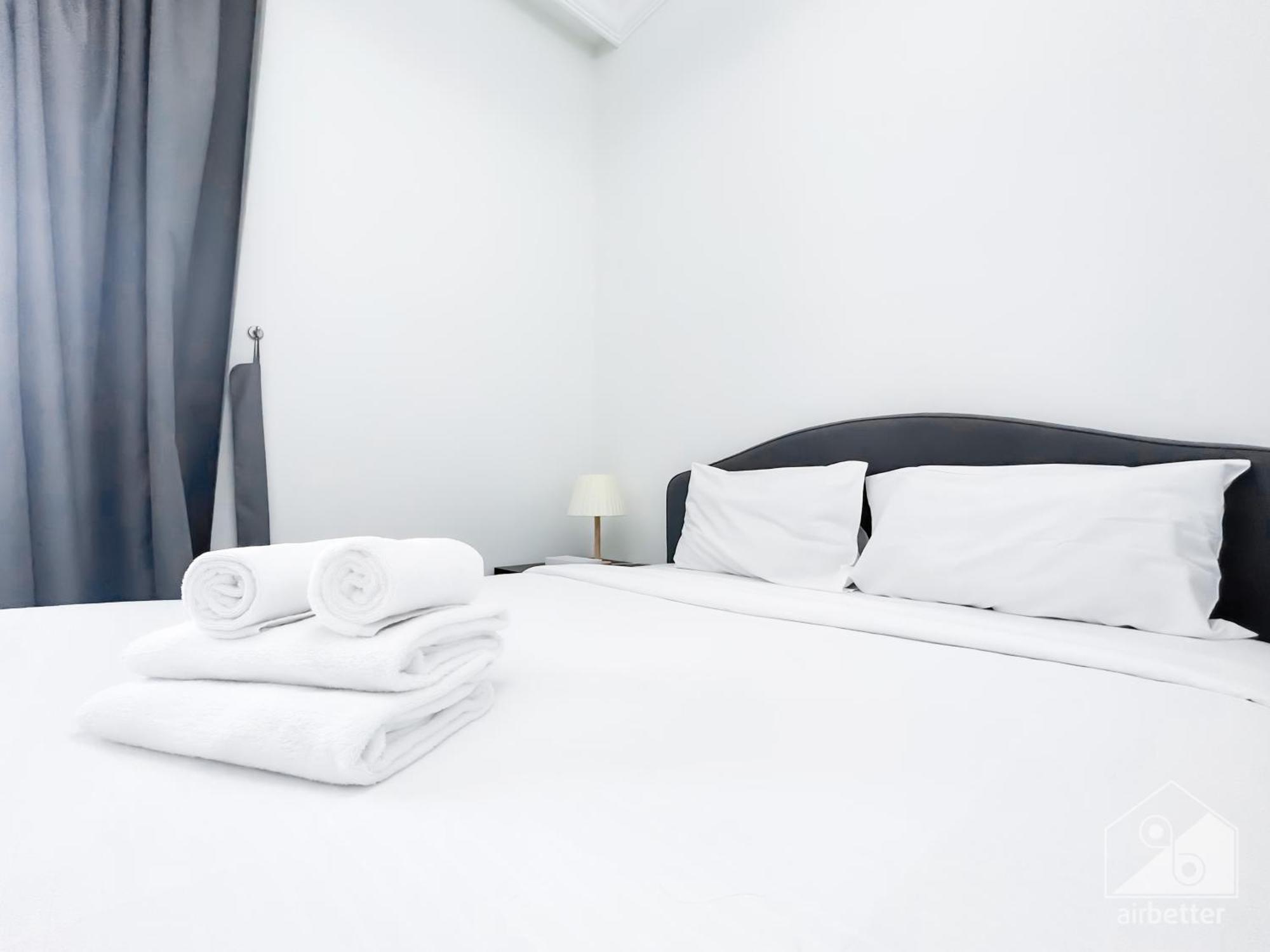 Spacious With Balcony In Al Majan Appartement Dubaï