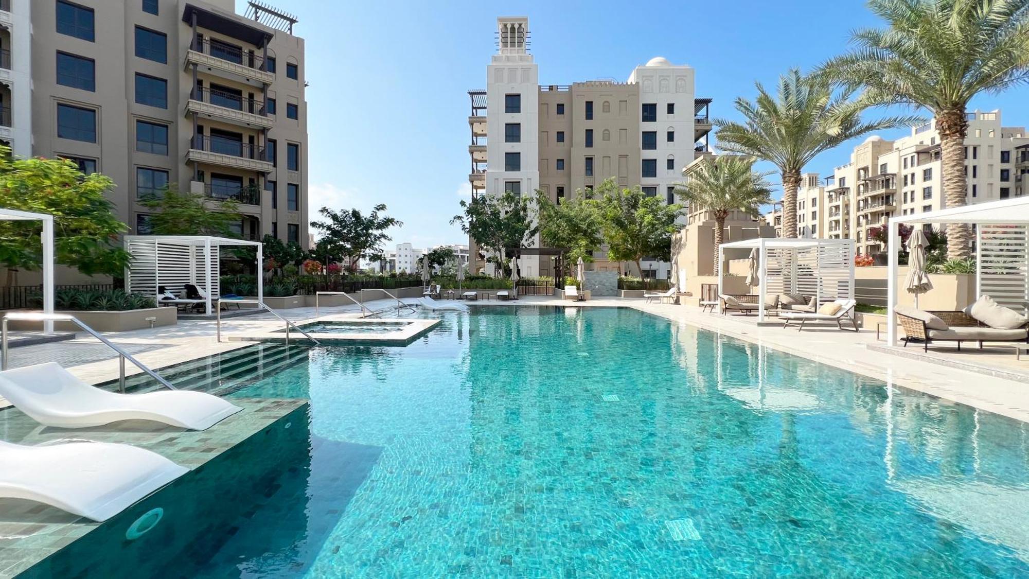 Post Modern Near Burj Al Arab Apartment Dubai