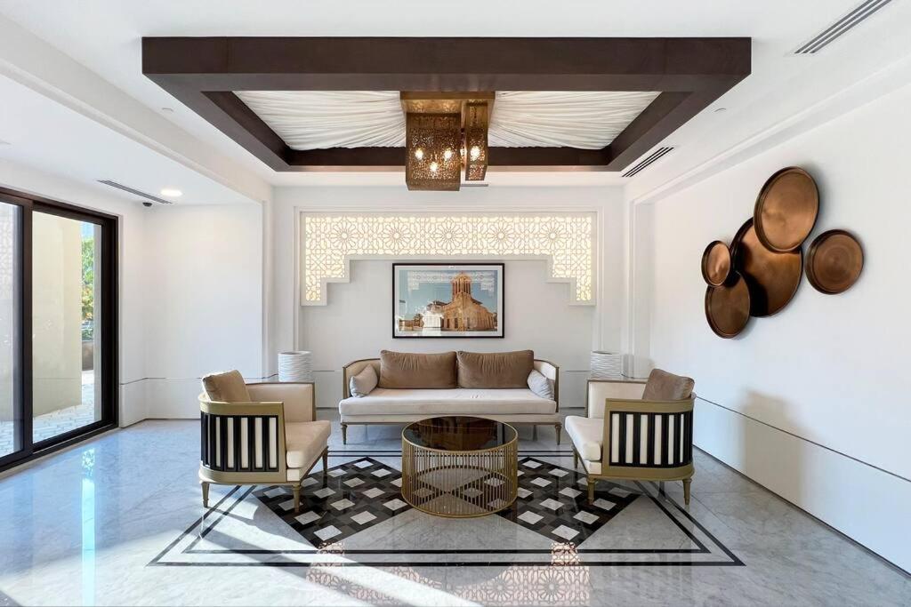 Post Modern Near Burj Al Arab Appartement