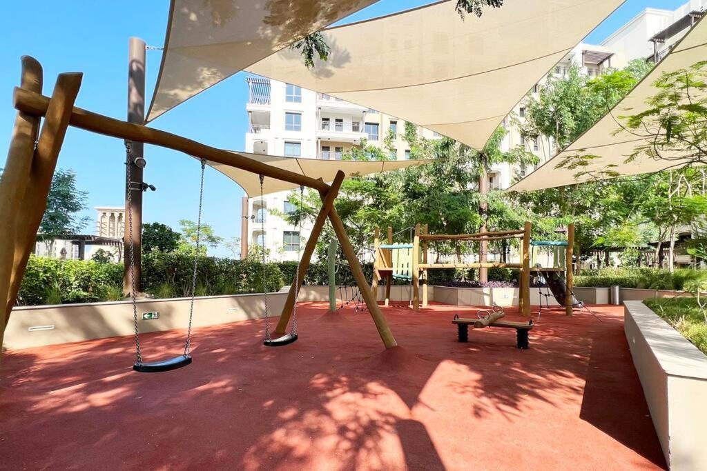 Post Modern Near Burj Al Arab Apartment Dubai