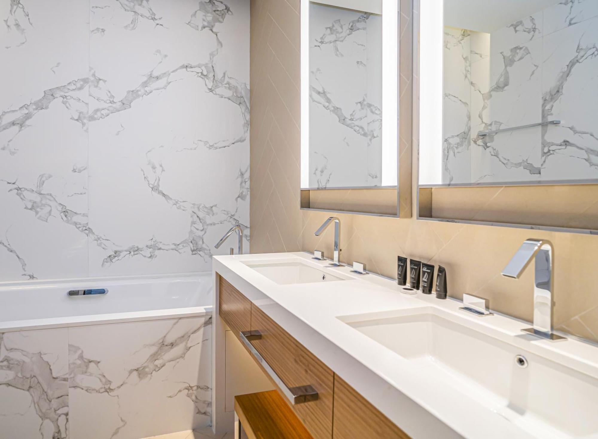 Vacay Lettings Luxury Living Address Opera Downtown