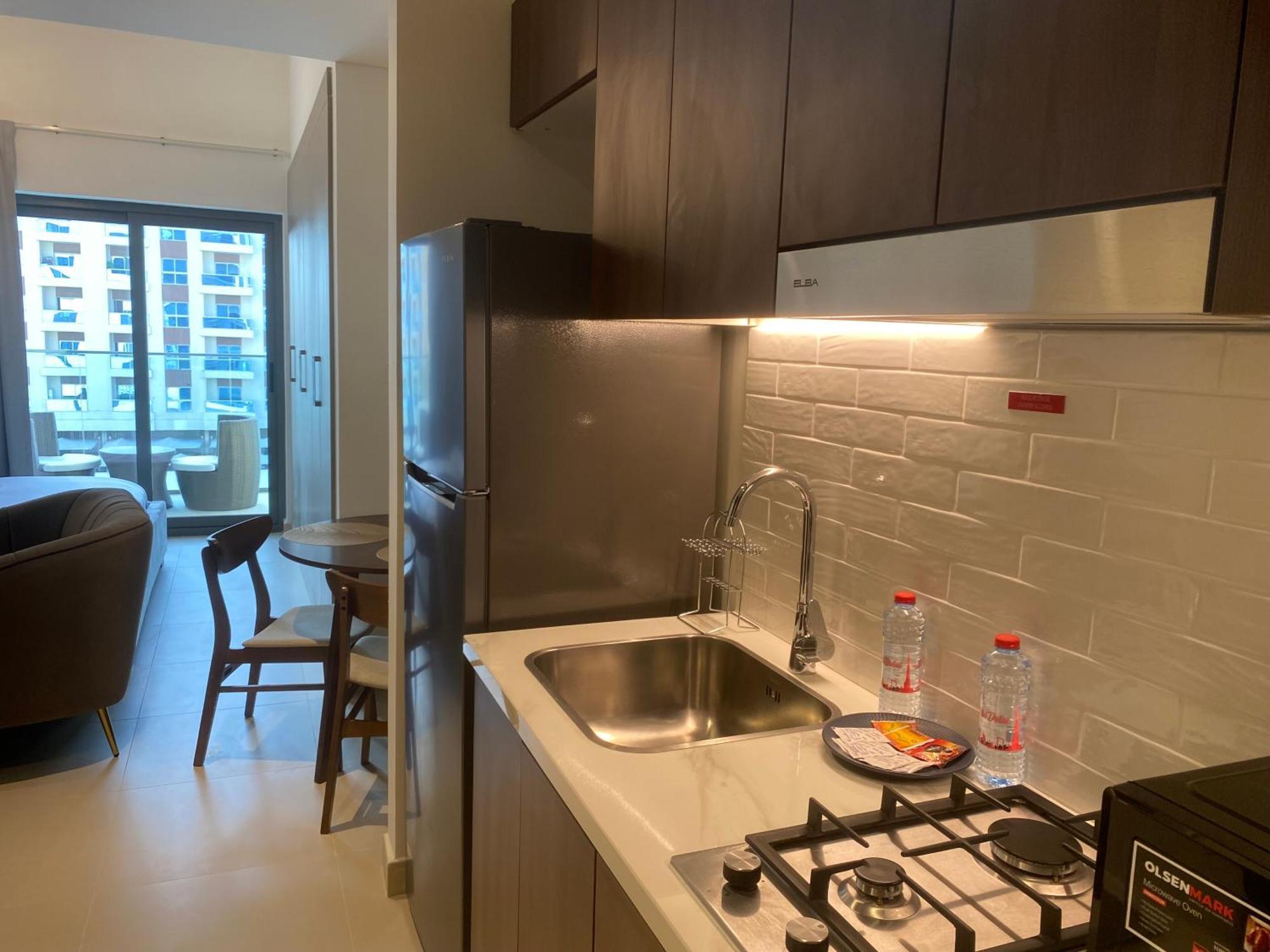 Apartemen Beautiful Whit Pool Rooftop Near Metro *