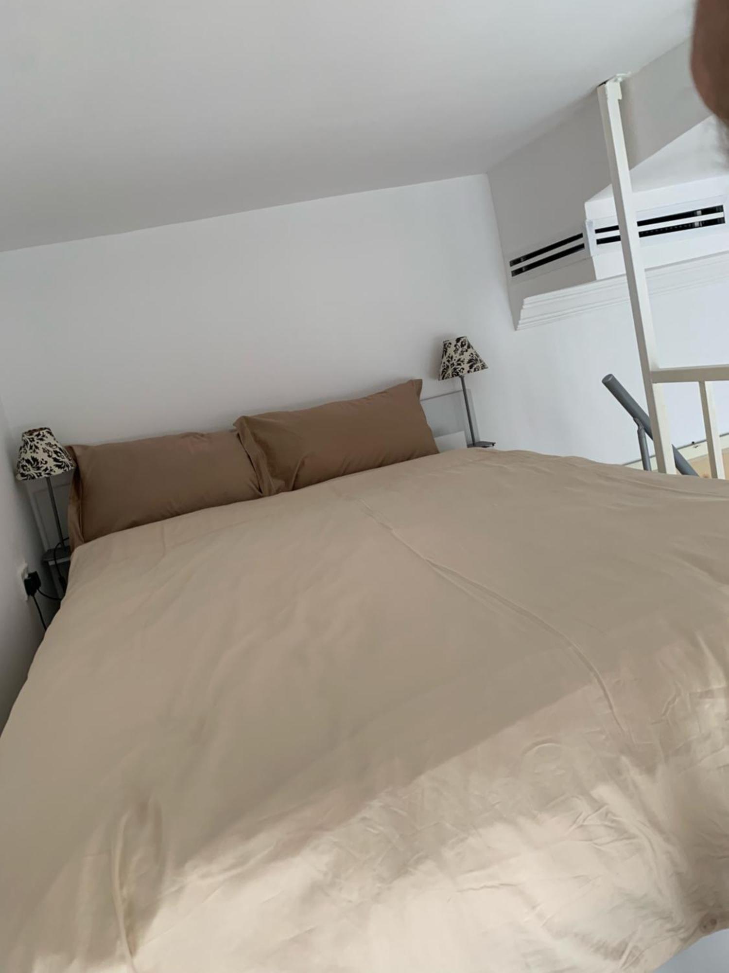 Apartemen Silent Cozy And Fully Furnished Dubai