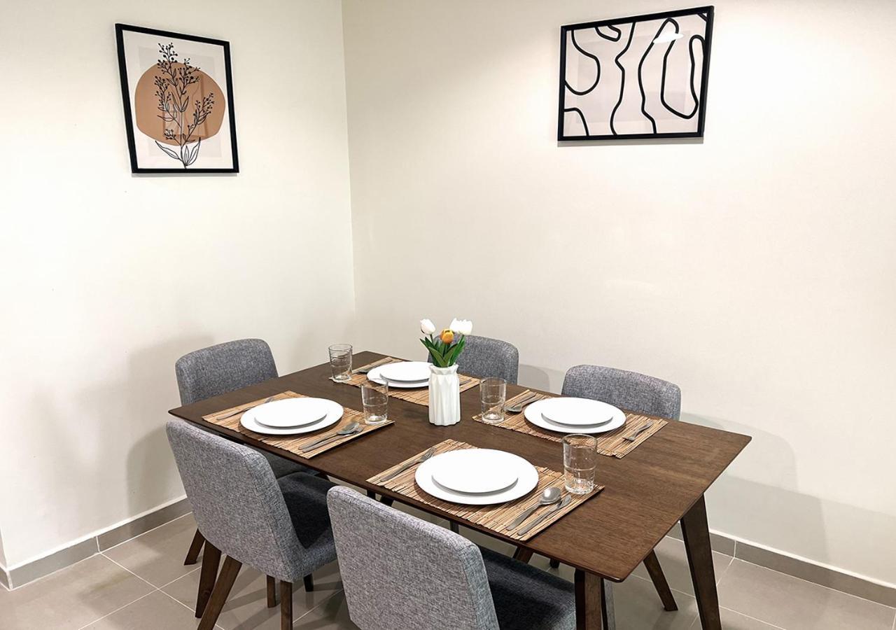 New Minimal Classic 1-bed Dmcc Metro Appartement *