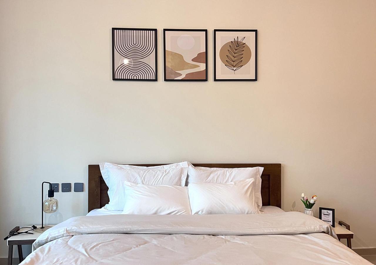 Appartement New Minimal Classic 1-bed Dmcc Metro Dubaï
