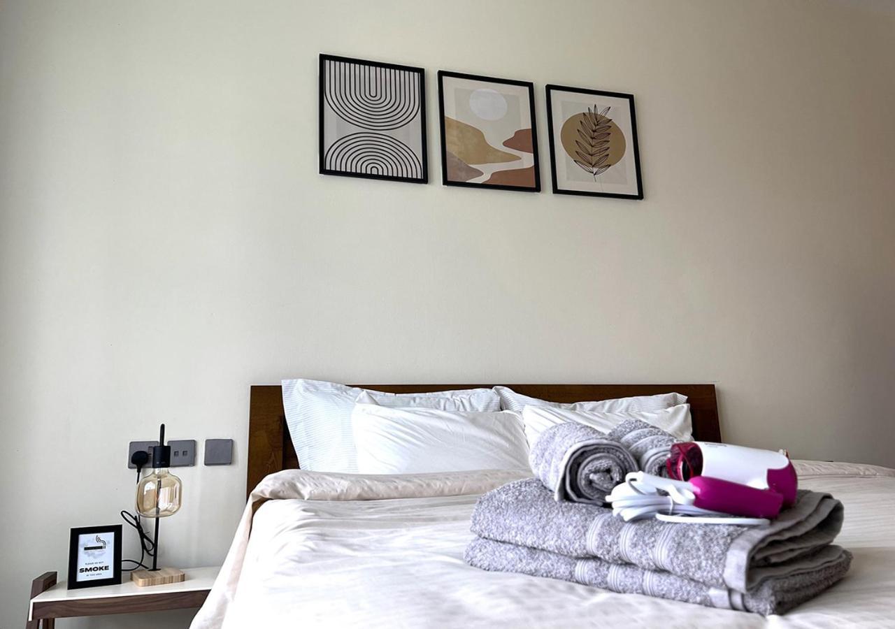 Appartement New Minimal Classic 1-bed Dmcc Metro Dubaï
