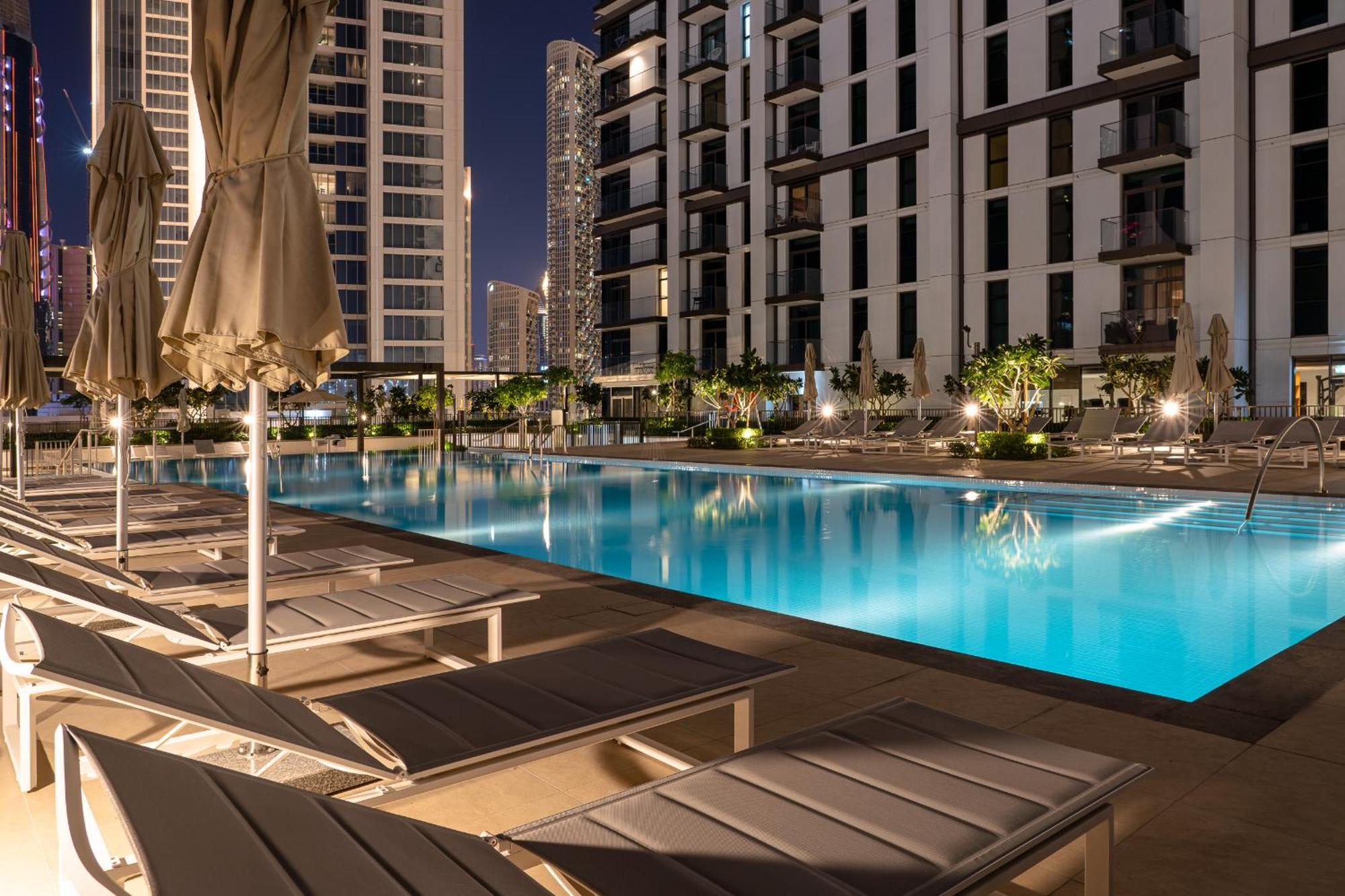 Sky-high Gem: Burj Khalifa & Fountain View Appartamento