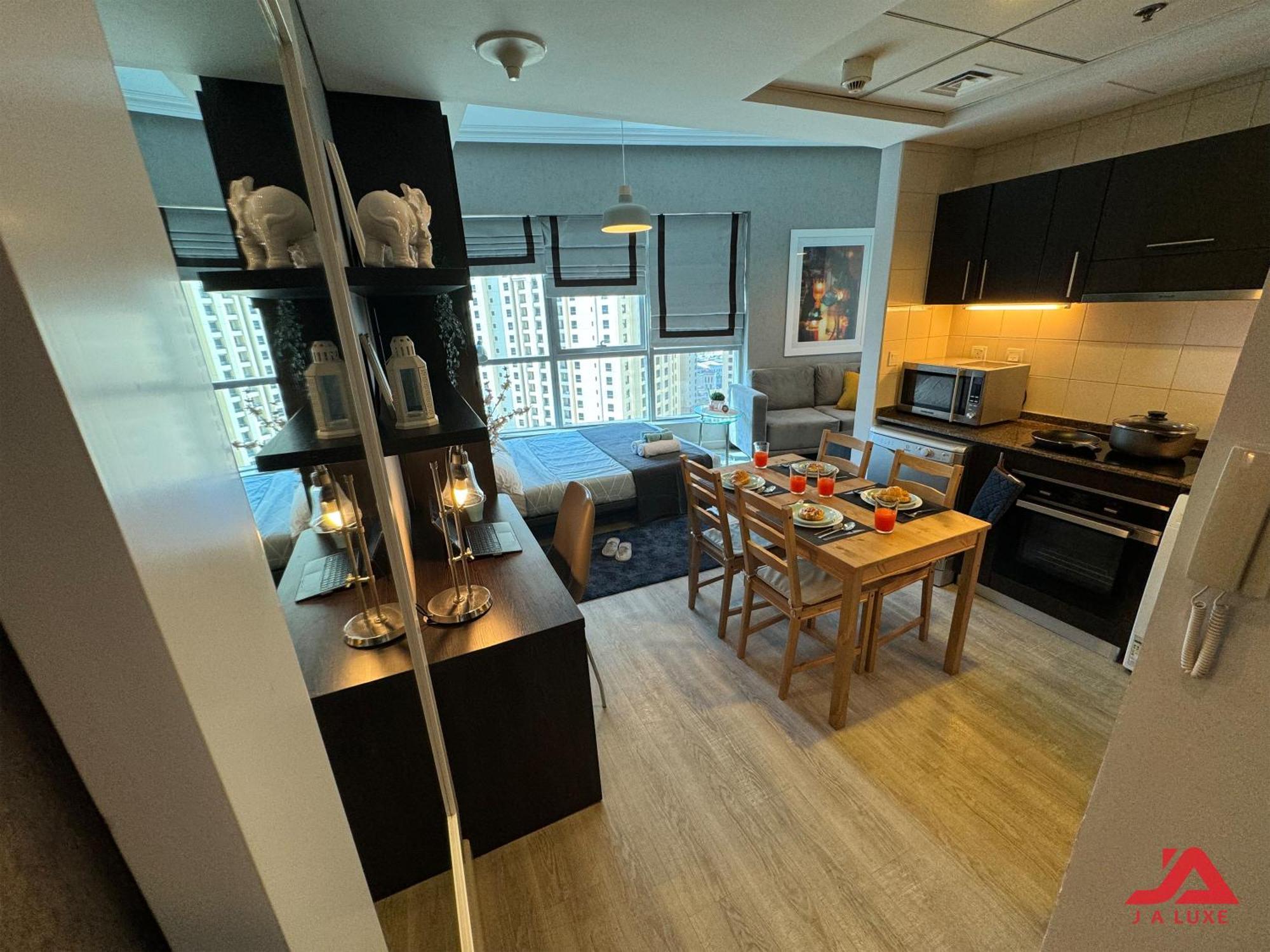 Apartment Cozy Marina & Sea View In Bay Tower Marina With Modern Gym & Pool, Steps To & Metro