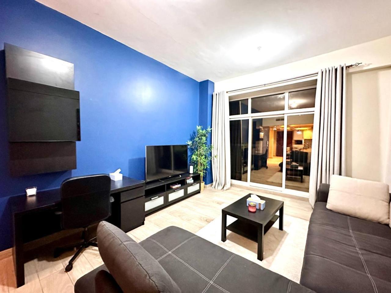 Amazing 1 Bedroom Maid In Laya In Jvc Appartement