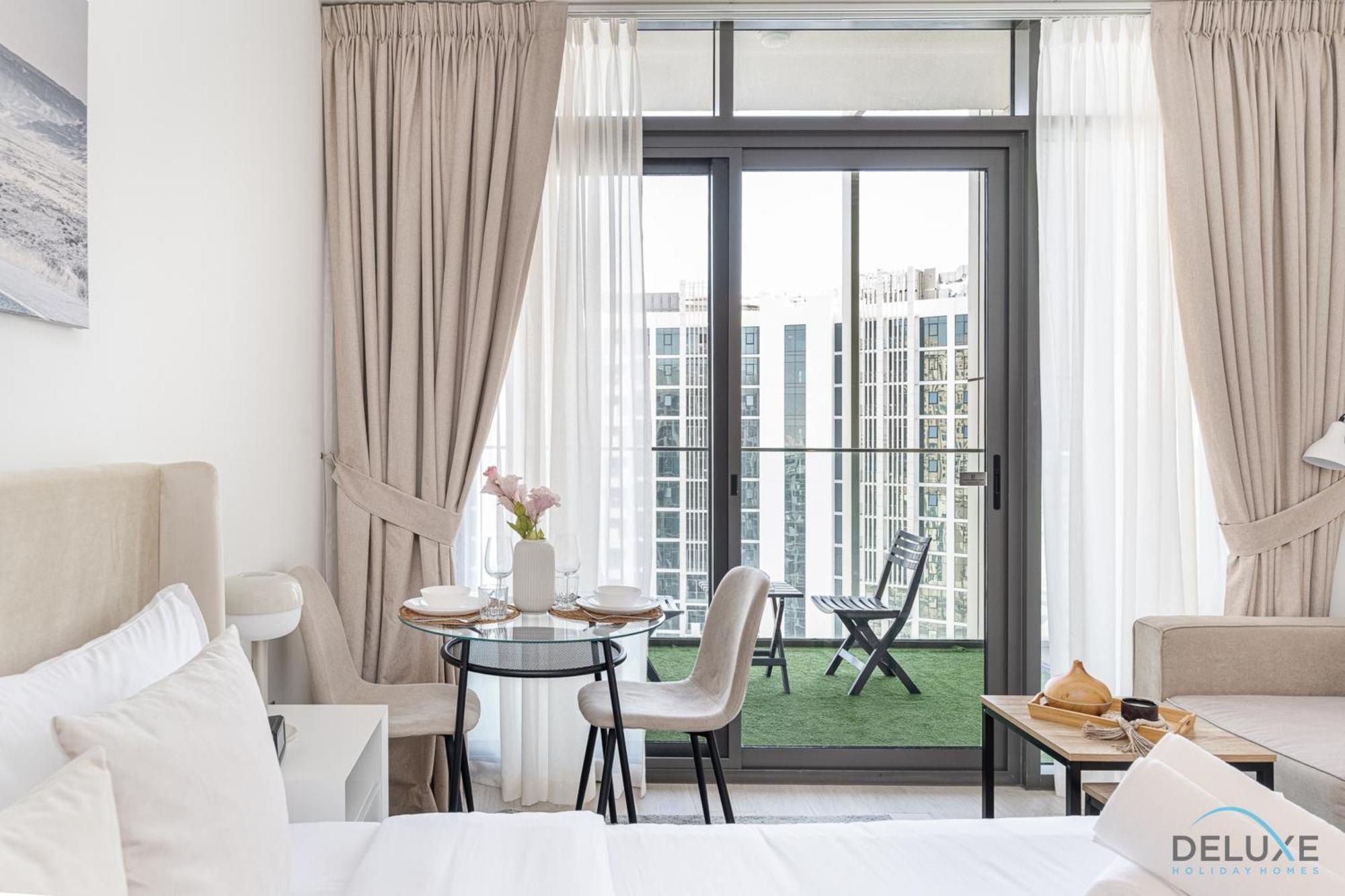 Charming At Farhad Azizi Al Jaddaf By Deluxe Homes Dubaï