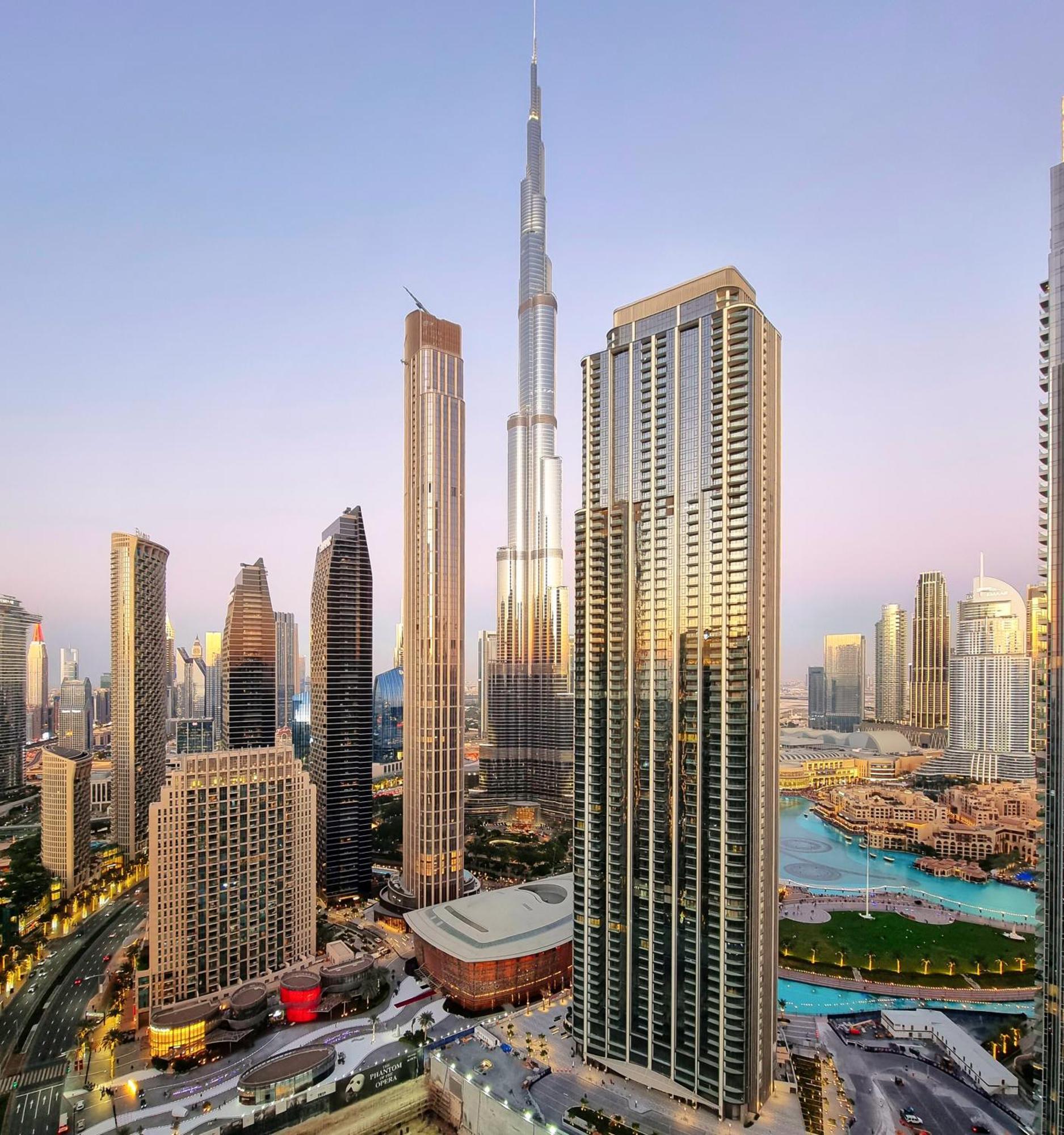Sky-high Gem: Burj Khalifa & Fountain View Appartamento *