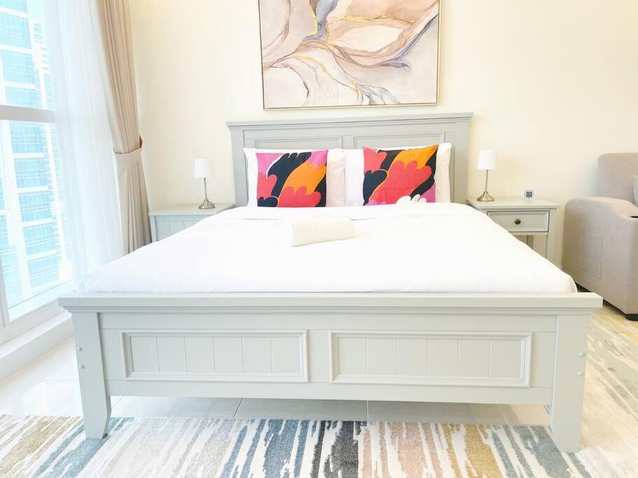 Apartamento Rh- Beautiful Canal View, Cozy Near Metro Station