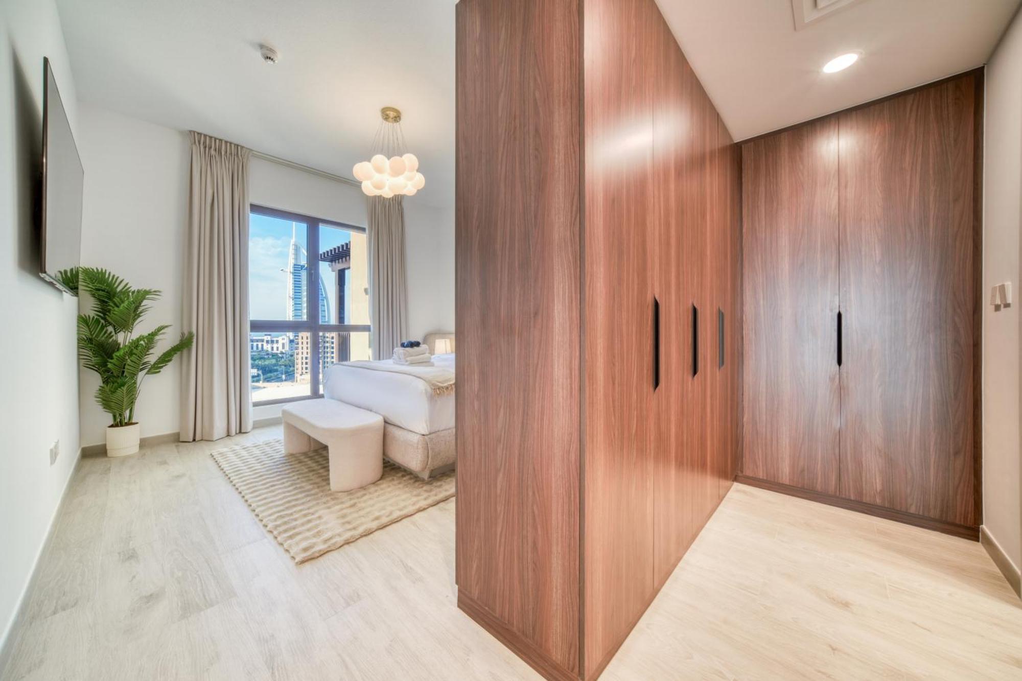 Coastal Luxury: 2br Retreat With Sea Views Appartement *
