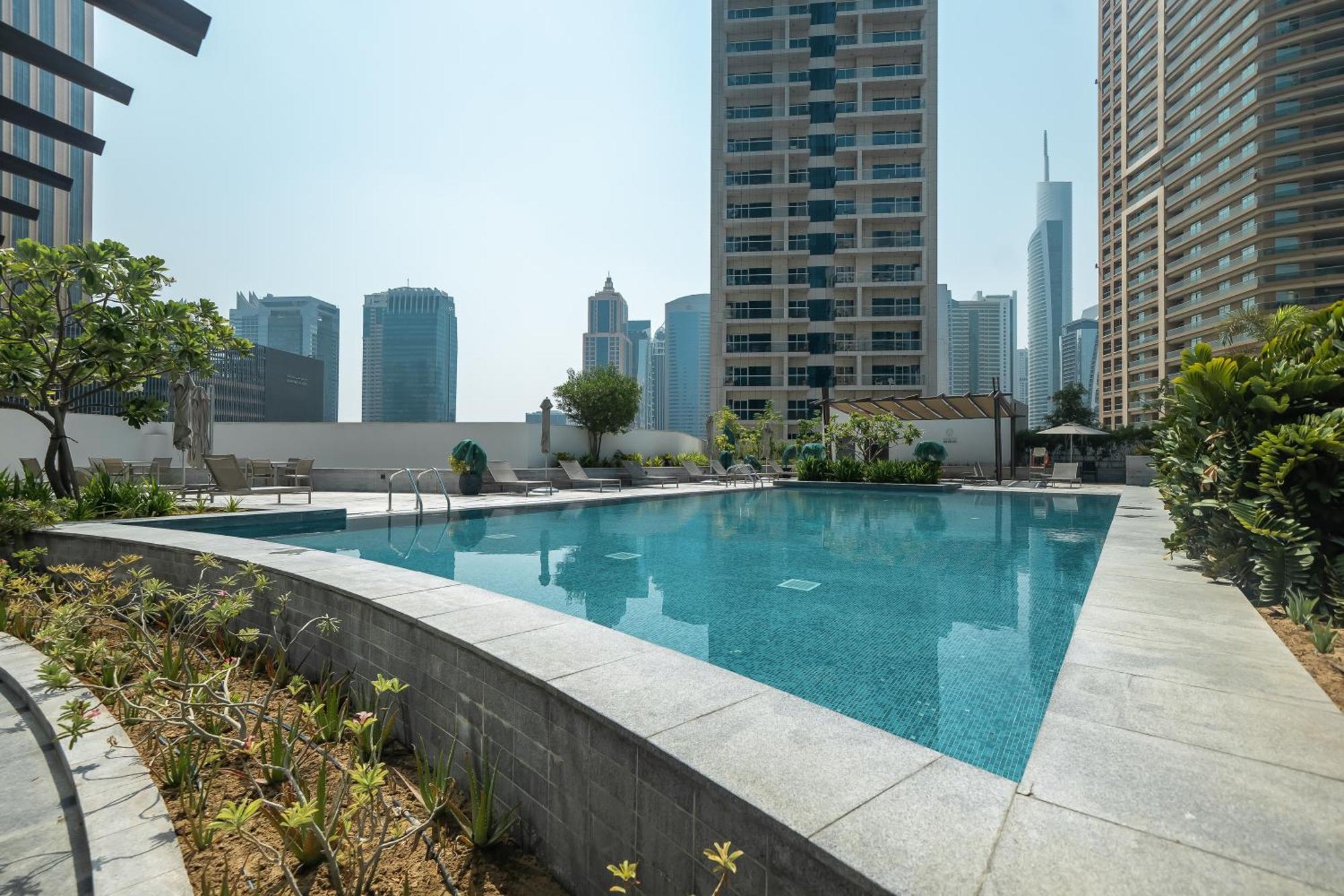 Luton -silverene Tower Full Marina View ,dubai Marina A50ab7 Appartement *