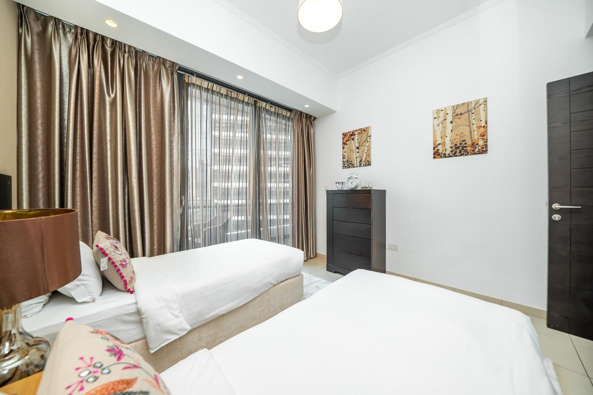 Luton -silverene Tower Full Marina View ,dubai Marina A50ab7 Appartement *
