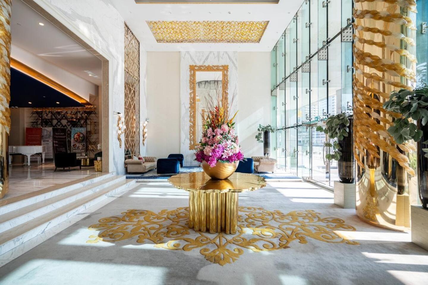 Apartment Modern Studio Overlooking Dxb Water Canal *