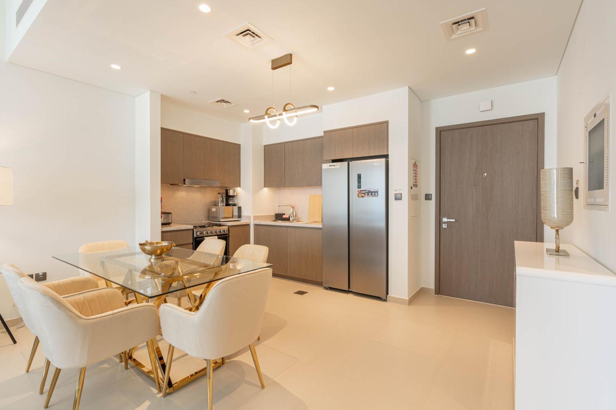 Brand New Minutes Away From Burj Khalifa Apartment Dubai