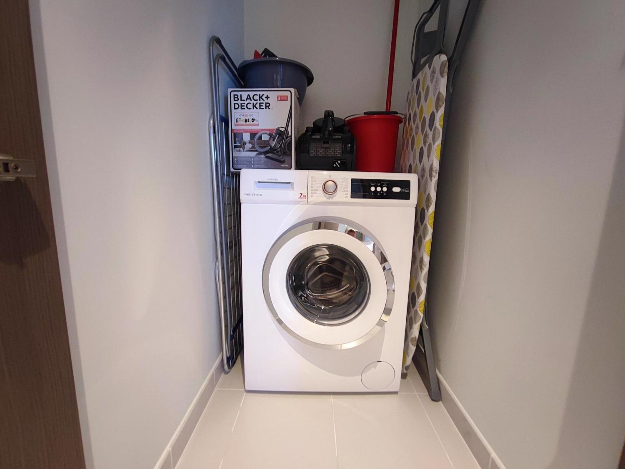 Luxury 2 Bedroom - Next To Opera Lägenhet
