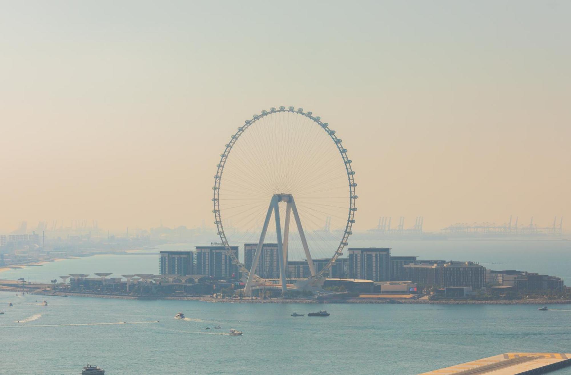 Apartment Eden's Homes & - Sunrise Bay Emaar Beachfront *